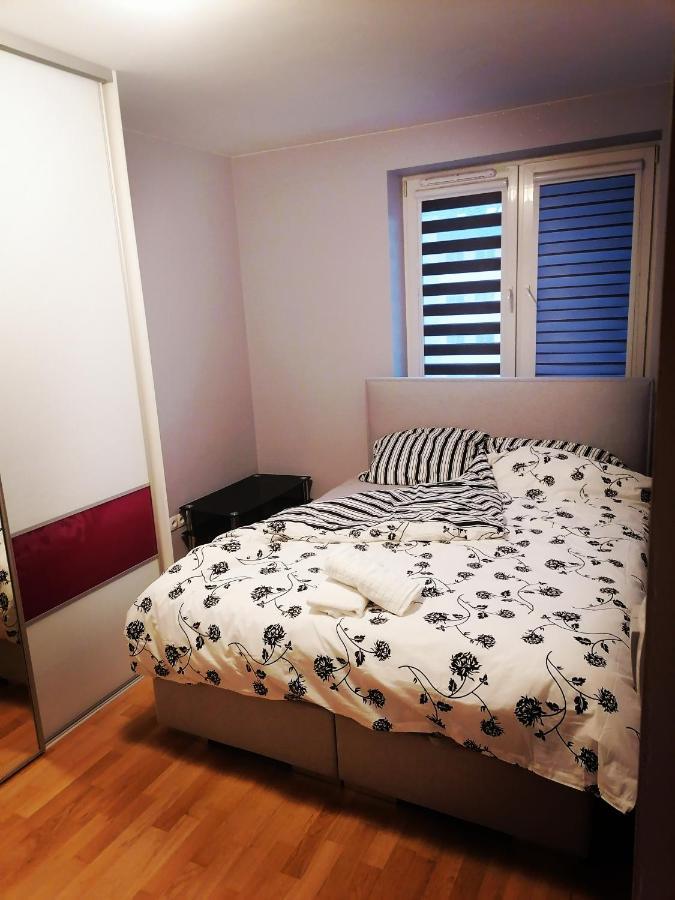 Apartament Luxbibi Leilighet Rzeszów Eksteriør bilde